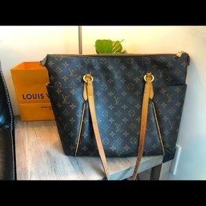 Rare Authentic Discontinued Louis Vuitton Totally